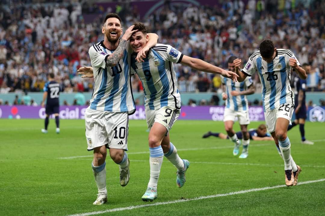 বিশ্বকাপের ফাইনালে মেসির আর্জেন্টিনা