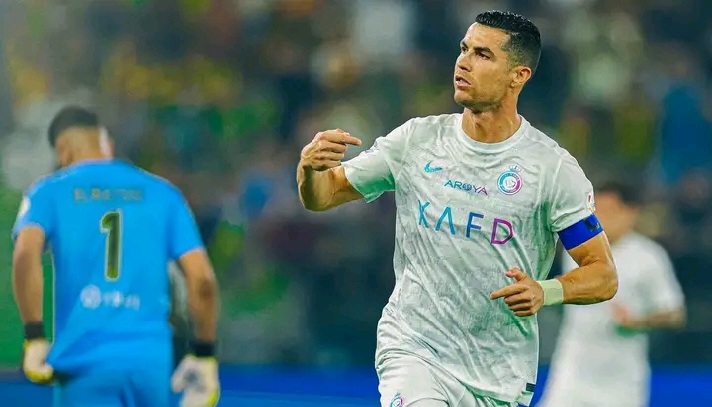 বছরের সর্বোচ্চ গোলদাতার তালিকায় শীর্ষে রোনালদো