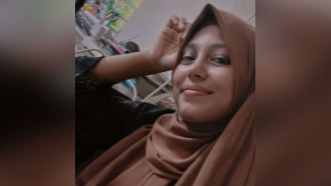আসল শিবির হইল আমার মা, জোর করে বোরকা পরায়