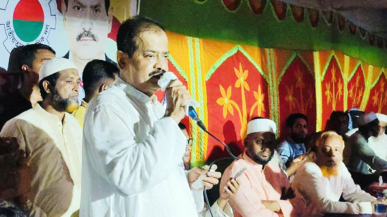 শ্রমিক অধিকার প্রতিষ্ঠায় বিএনপি সবসময় পাশে আছে: আবুল খায়ের ভুঁইয়া