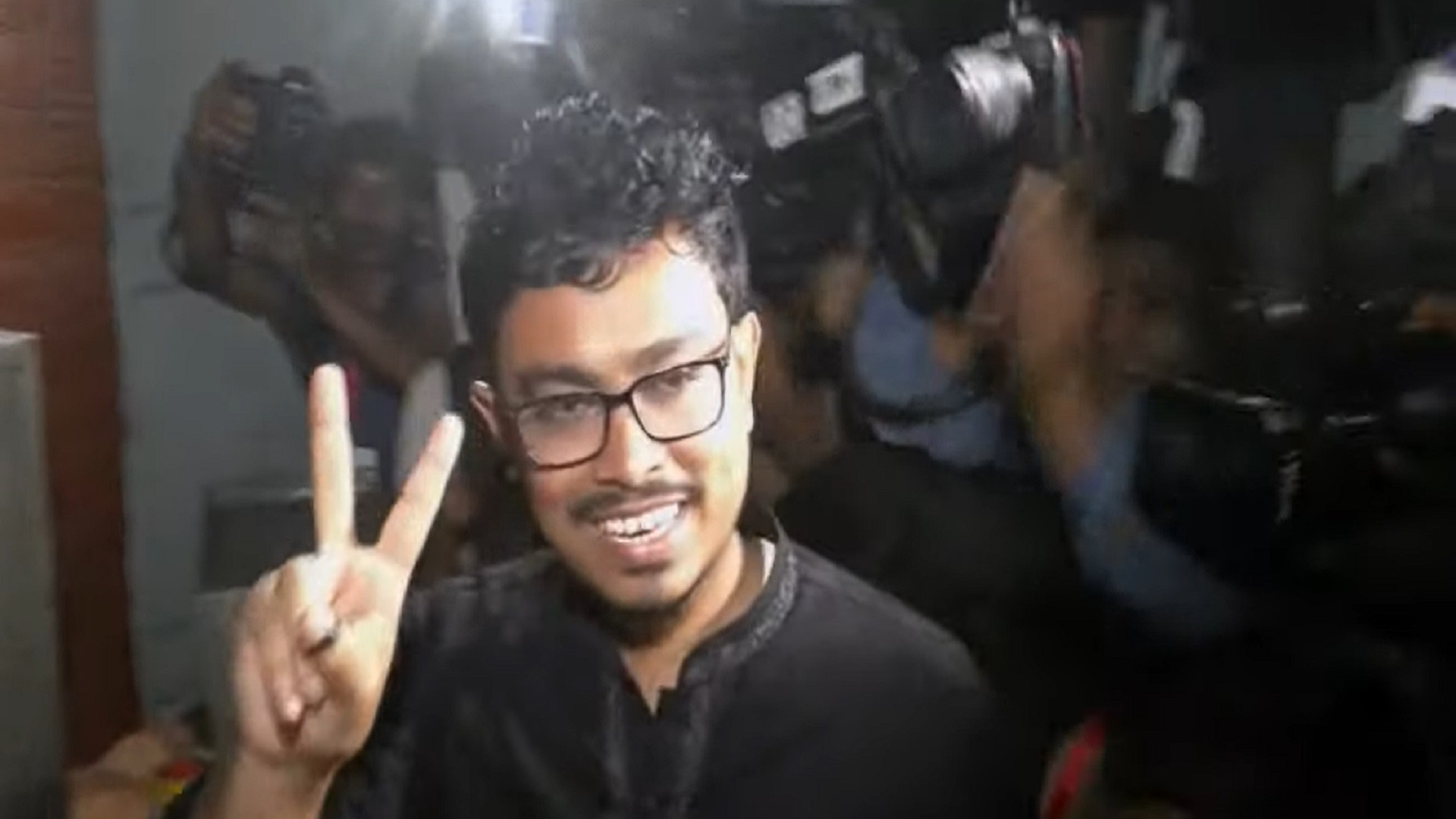 ডাকসু নির্বাচনে পাঁচ হলে ভিপি পদে বড় ব্যবধানে এগিয়ে সাদিক কায়েম