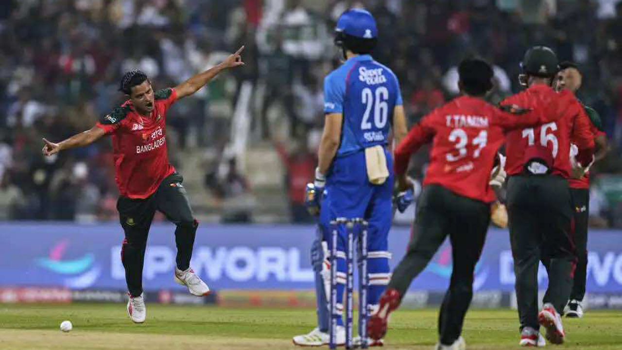 বাঁচা-মরার ম্যাচে আফগানিস্তানের বিপক্ষে এগিয়ে বাংলাদেশ