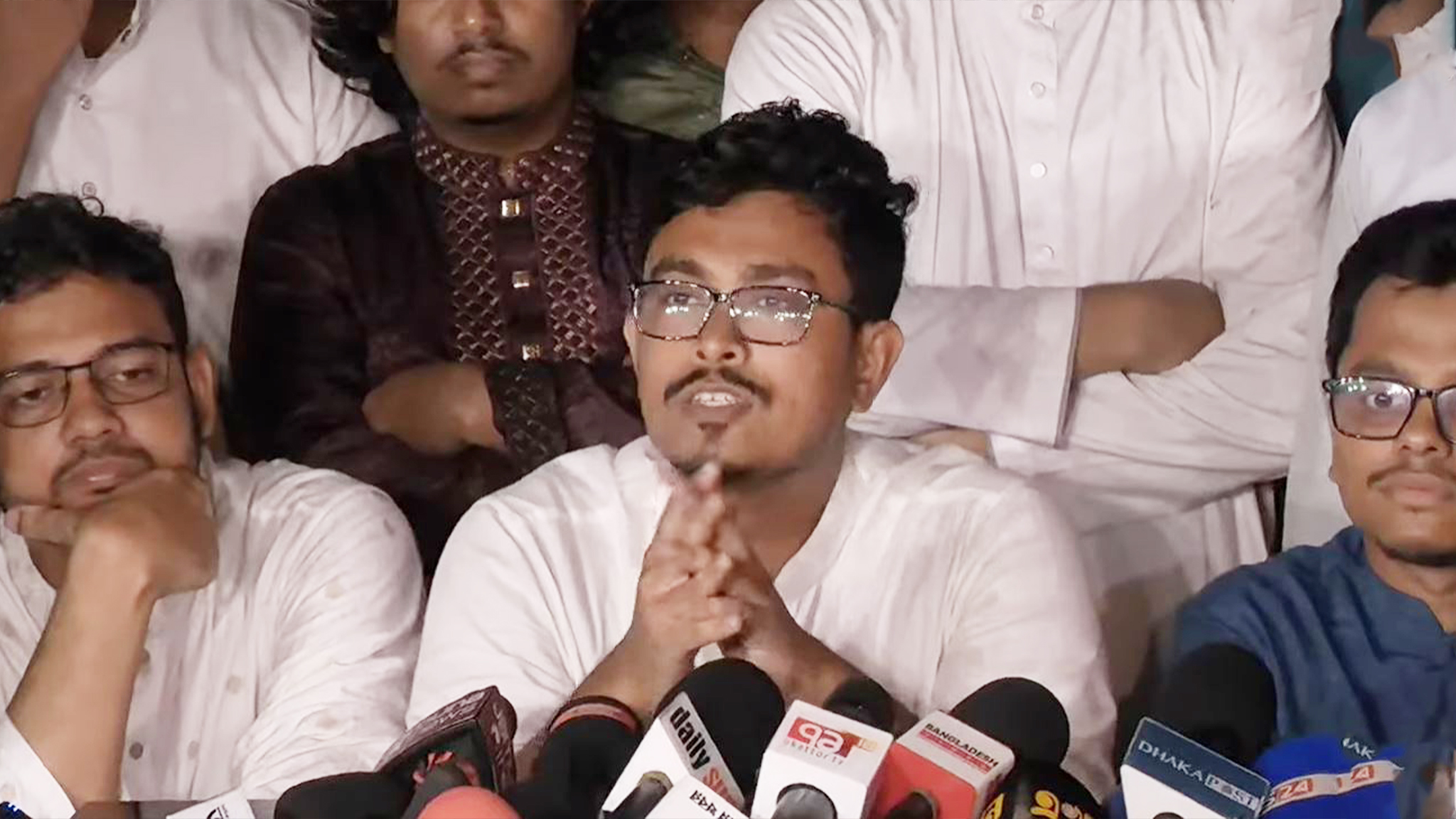 ডাকসু ভিপি পদে অমর একুশে ও সুফিয়া কামাল হলে এগিয়ে সাদিক কায়েম