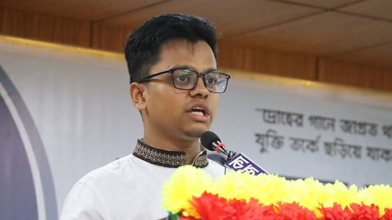 হলগুলোতে আবারও গণরুম শুরুর আশঙ্কা রয়েছে: ঢাবি শিবির সভাপতি